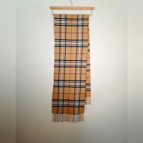 100% Cashmere Scarf - Picture 6 of 8